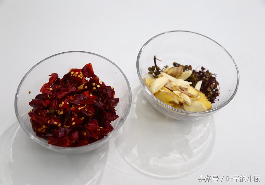 水煮鱼怎么去腥味怎么腌制,水煮鱼如何处理鱼片