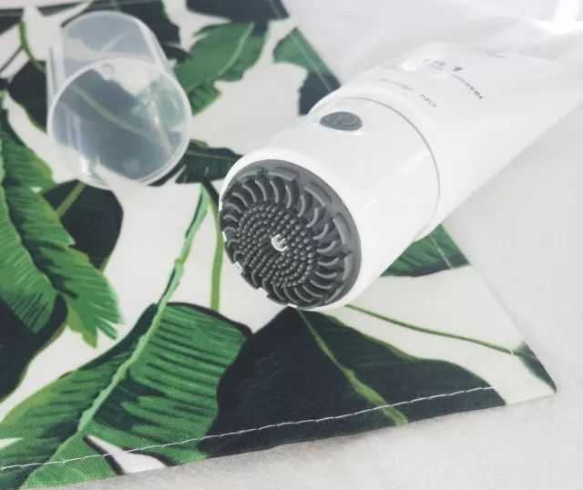 洁面吸油神器,电动洗脸神器清洁毛孔