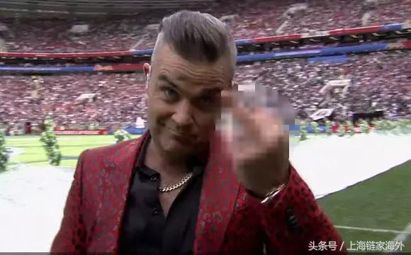 5枚进球，1根中指，1个普通球迷，100足球流氓……推特微博就炸了！