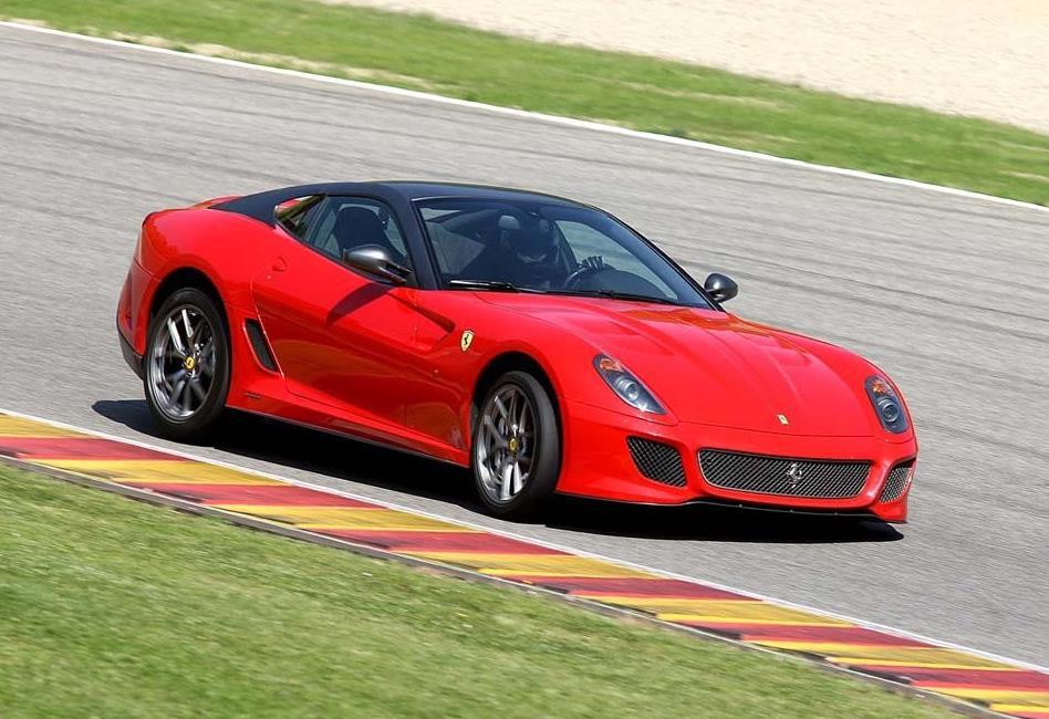 世界巨星都开什么车,世界巨星梅西