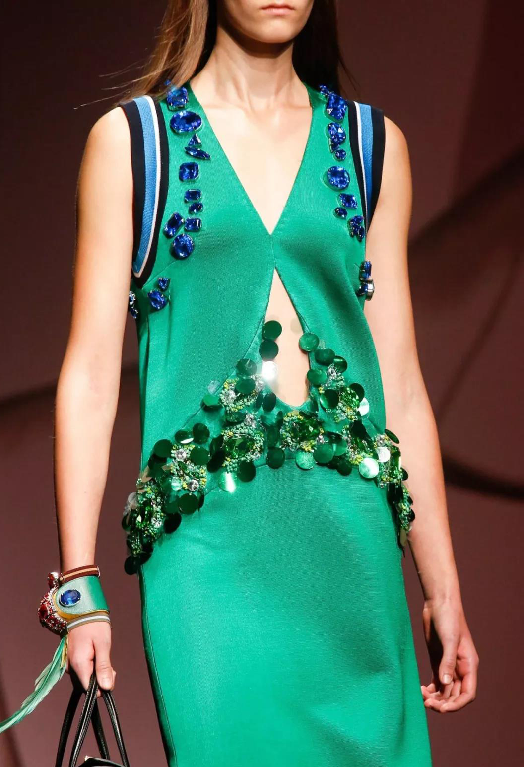 lv耐克联名款有哪些,lv最新联名nike