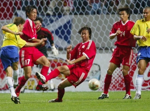 一句话形容中国足球,说中国足球的经典语句