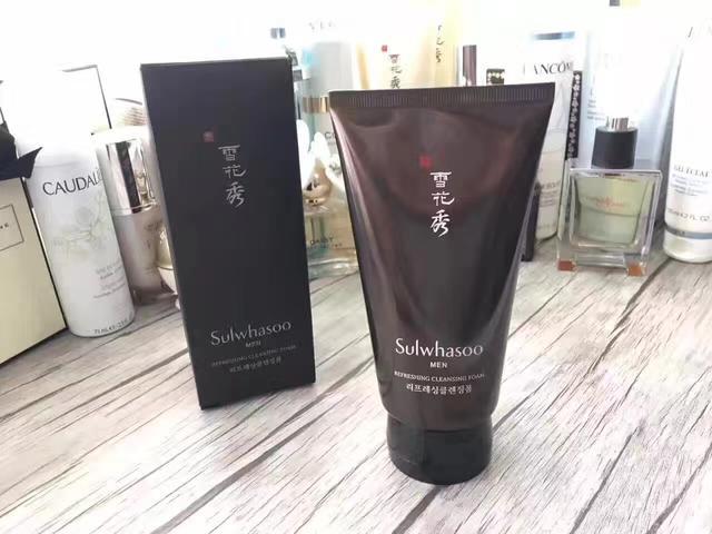 比较温和清洁保湿的洗面奶,美白保湿洗面奶温和不刺激