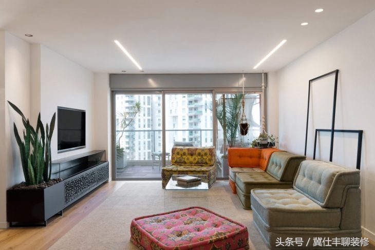 卧室墙上嵌入式电视墙,嵌入式电视背景墙客厅阳台一体化