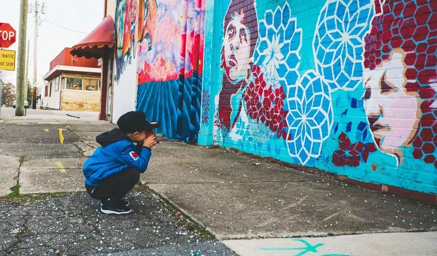 别让负面情绪毁了你的孩子,别让你的情绪暴力毁坏孩子一生