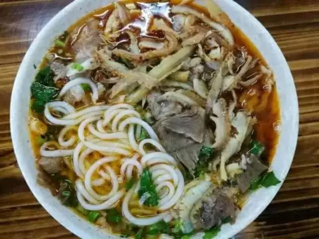 贵阳数博会周边美食,贵阳美食展