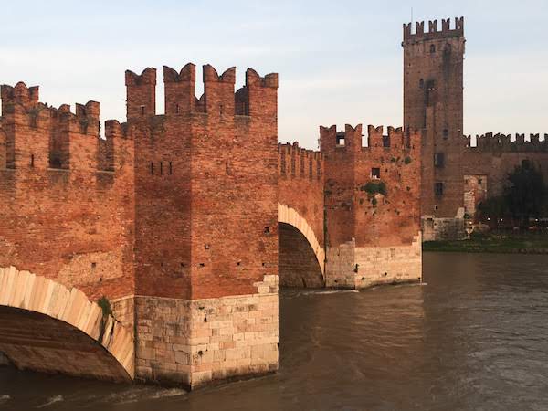 维罗纳市,维罗纳