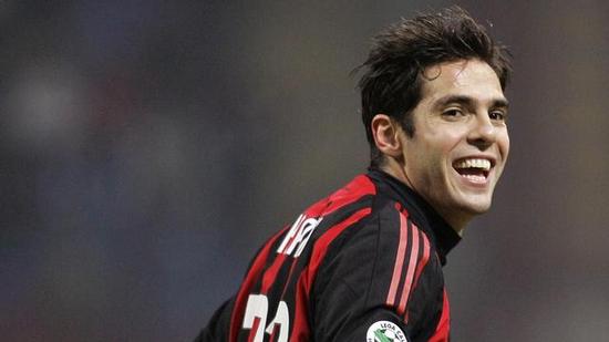 为什么喜欢c罗比喜欢梅西的多,不同人对待c罗和梅西