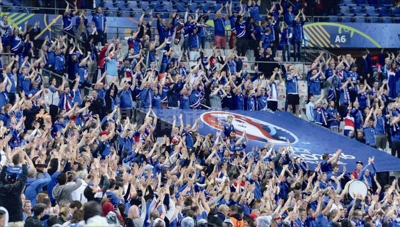 冰岛33万人口的国家队创造奇迹,冰岛进入世界杯梅西