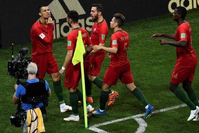 世界杯足球比赛c罗有多强,c罗世界杯戴帽绝平西班牙球迷