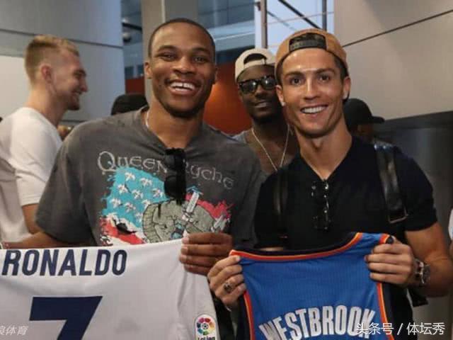 足球经典过人马修斯假动作,足球球星玩绝技