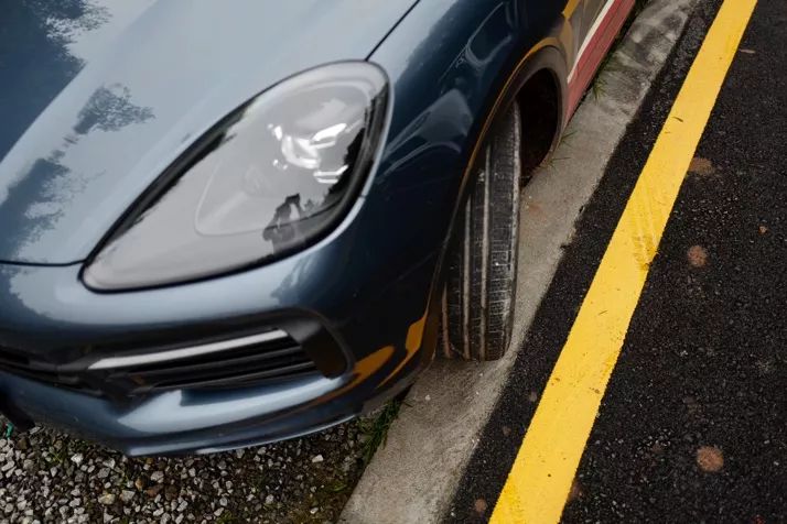 24款保时捷cayennee-hybrid混动版,保时捷卡宴cayenneturbocoupe4.0t