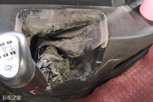 新手司机买新车还是二手车比较好,老司机告诉你买车为什么买低配