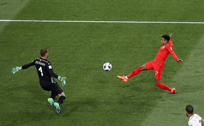 我们一起喵喵喵！英格兰独创快乐足球打法，夺冠热门也望尘莫及