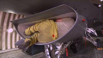 f16战斗机的飞控系统复杂吗,f-16战斗机有多强