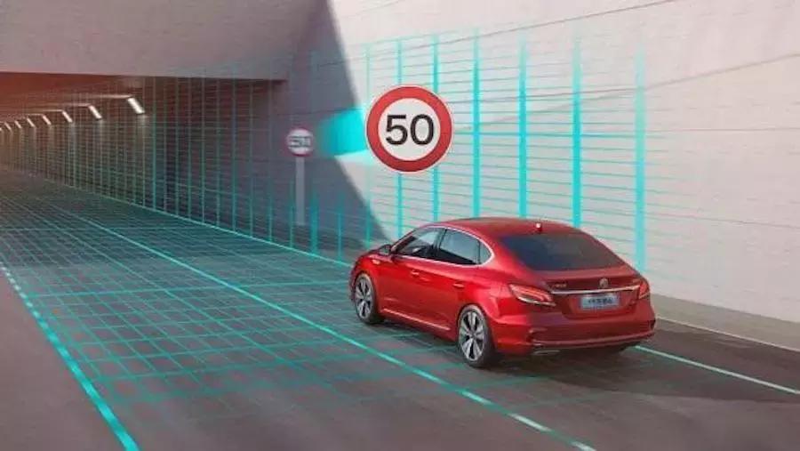 为什么纯电车续航突破800公里了,荣威纯电动车续航500公里