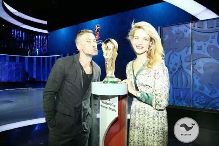 普京观看世界杯揭幕战,世界杯普京名场面