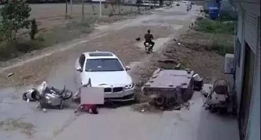 割麦子麦地里晒太阳,割麦子文登