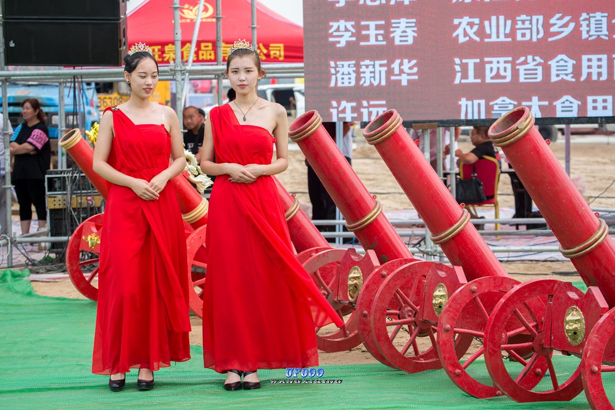 好厉害的大巨鹿一串红杏就过成了大年