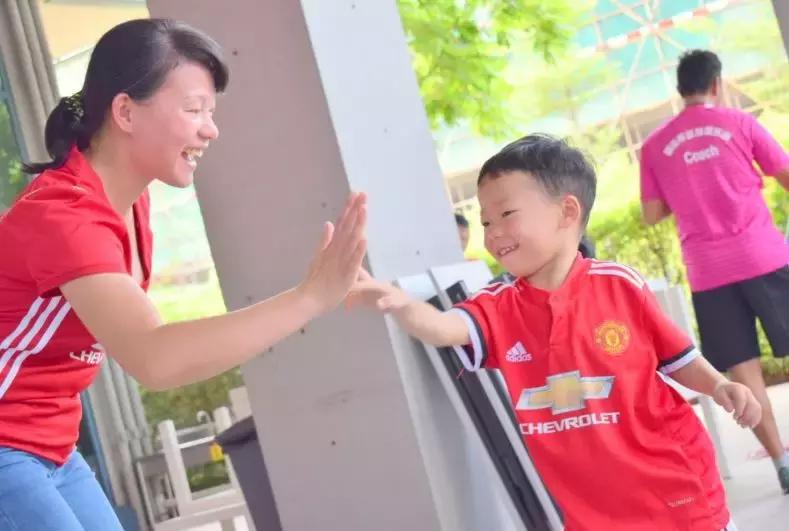 刚刚过去的父亲节，我和孩子在这里踢了一场世界杯