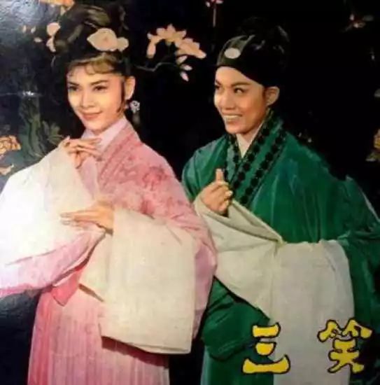 陈思思长城脚下是故乡,长城脚下我故乡陈思思