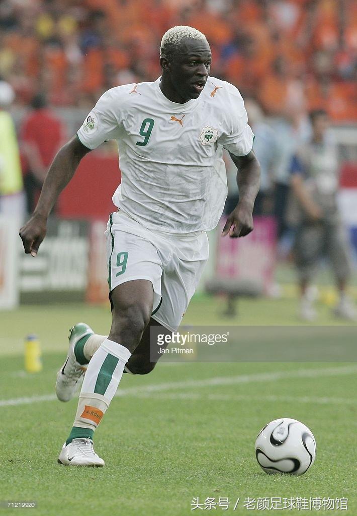 06年世界杯宣传nike,世界杯最火的足球鞋