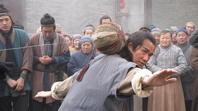 李白写了什么诗有关足球,李白关于足球的诗