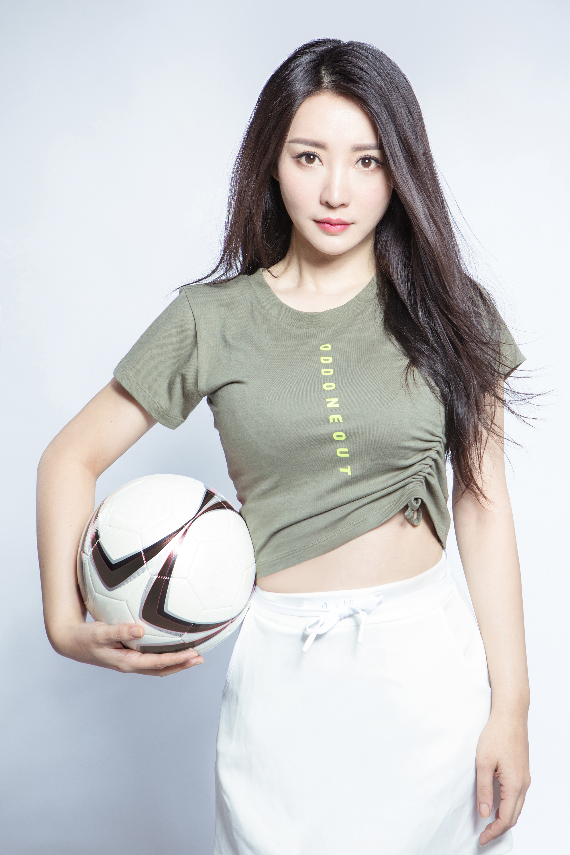 柳岩露脐装图片大全,柳岩露脐健身自拍