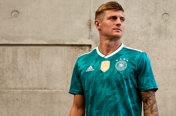 复古风劲吹，世界杯32强球衣哪件是你的爱