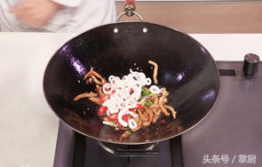 鱿鱼丝炒洋葱怎么炒好吃,超市卖的干鱿鱼丝怎么做好吃