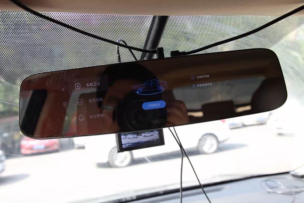 看上去只是一个后视镜？能语音交互的360智能云镜已可替代智联车机