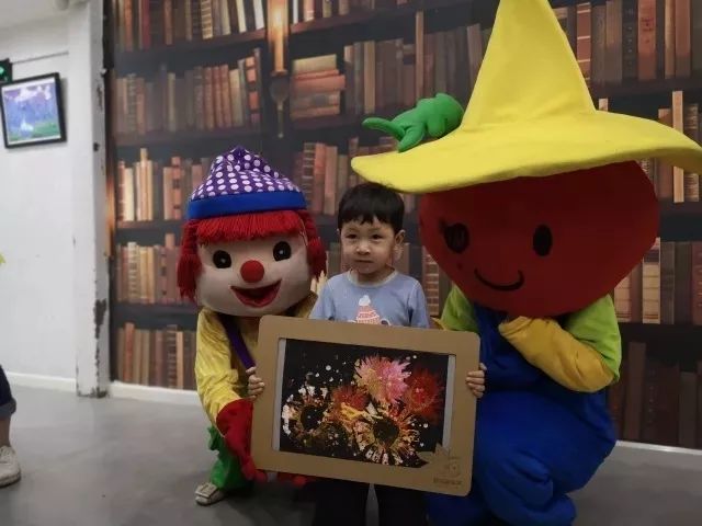 「金宝贝小小陶艺师活动回顾」跟外太空EZ寻觅不一样的烟花