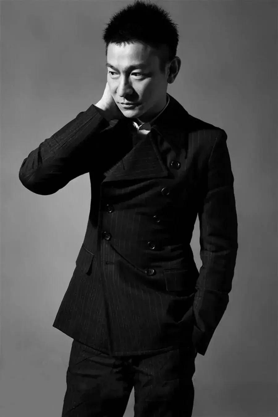 刘德华凭什么能火37年,刘德华凭什么能火40年原视频