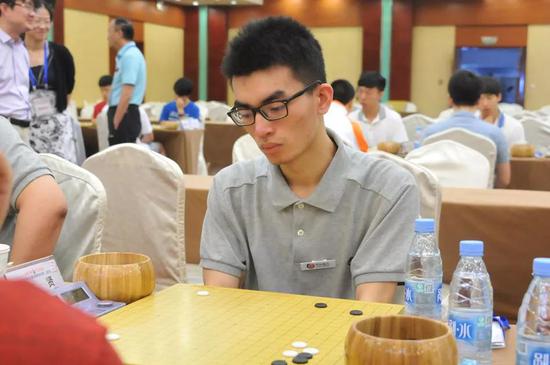 *藏西**中驰首战修得正果顽强拼搏成功升入全国围甲