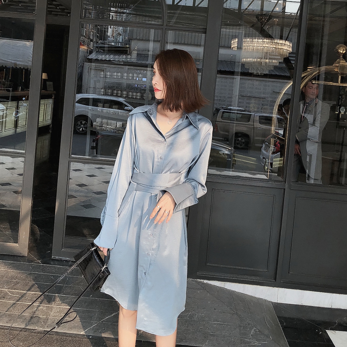 天生皮肤黑的男生怎么变白,天生皮肤黑后天晒黑怎么变白