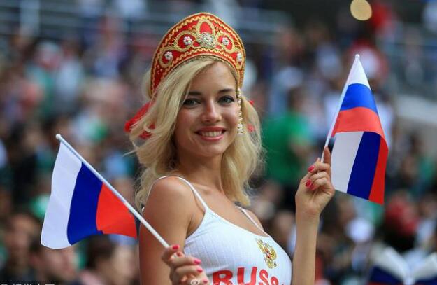 俄罗斯最美的女明星是谁,世界杯最出名女球迷
