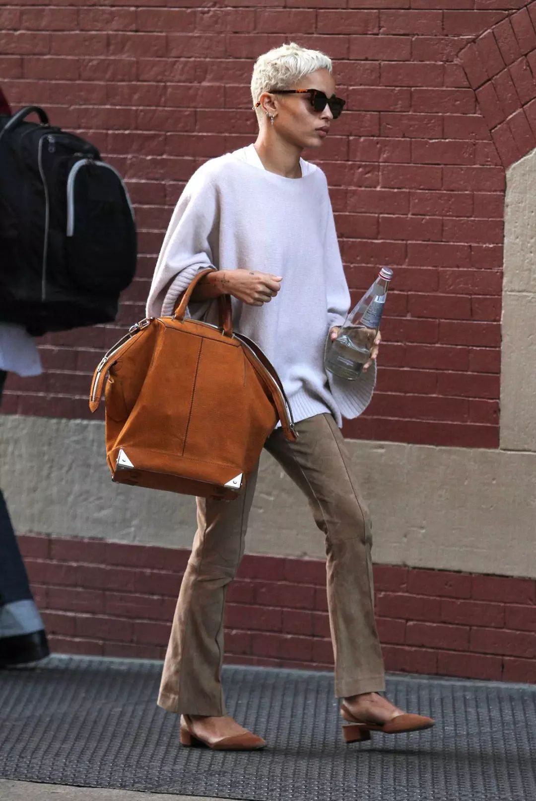 夏日最时髦墨镜指南,夏天的墨镜洋气点