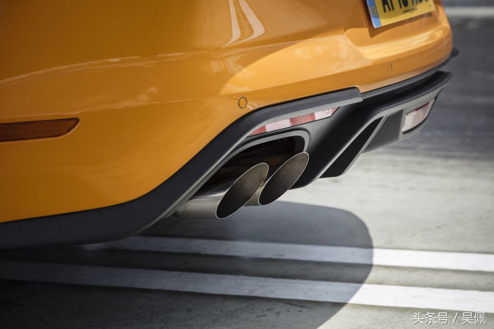 5.0l的野马,福特mustang2016款野马2.3t性能版