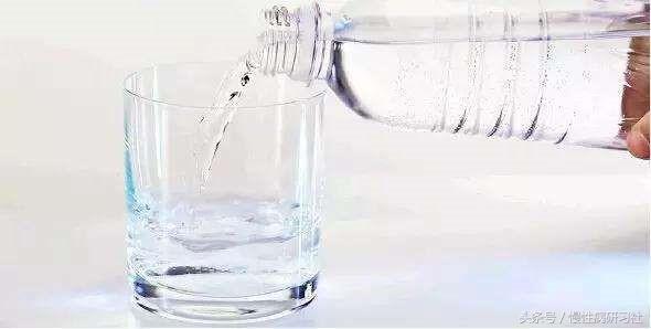 世界杯是怎么火的,世界杯足球赛前热身