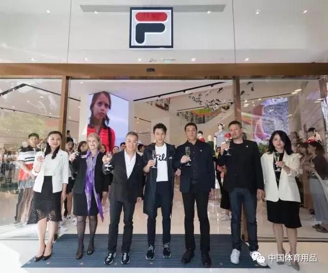 耐克adidas,耐克阿迪达斯fila