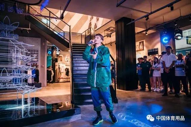 耐克adidas,耐克阿迪达斯fila