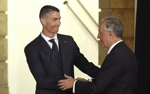 33岁C罗为啥这么强：举了23吨杠铃苦行僧食谱坚持十年