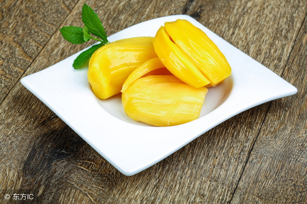 一整个树菠萝大概多少斤,最重不过30斤菠萝