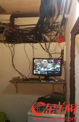 电线织成“蜘蛛网”、疏散门“隐身”墙体,在这些场所看世界杯安全吗?