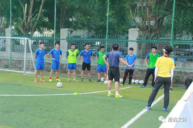 中国足球协会守门员教练员培训班,中国足球教练员培训报名系统