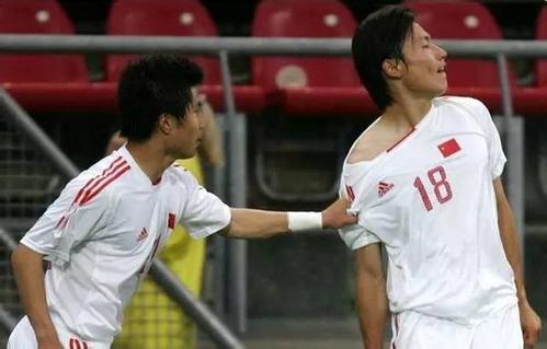 英格兰男足输球冰岛,冰岛0-2惨败被质疑踢假球