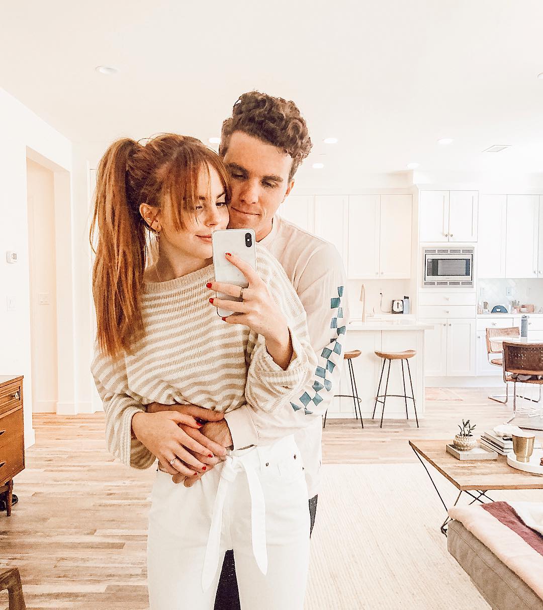 海边情侣拍照姿势大全一个人,武功山拍照姿势大全情侣夏天