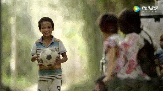 足球为什么看到的都是中国的广告,中国足球世界第一广告