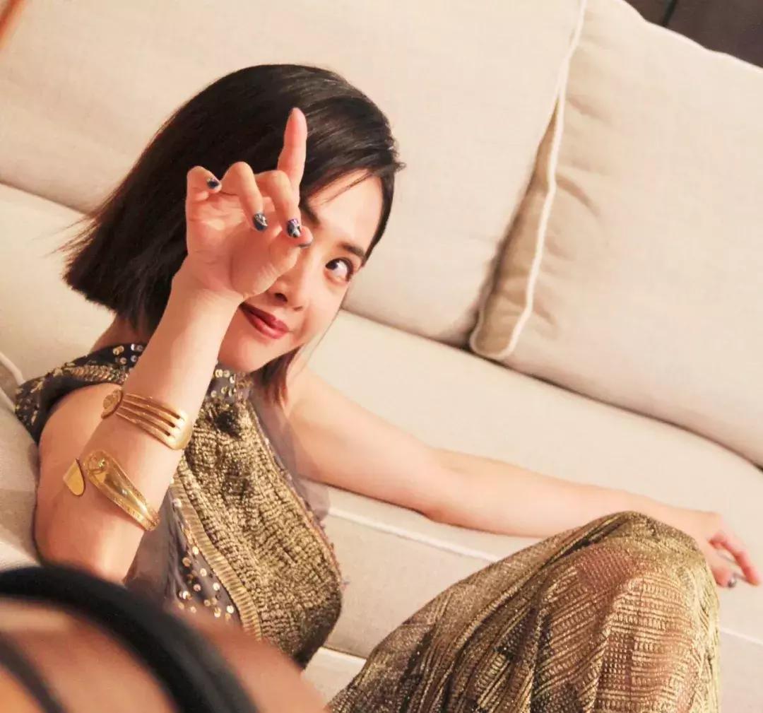 网红美甲超火爆的高级感教程,怎么自己在家做美甲简单又好看