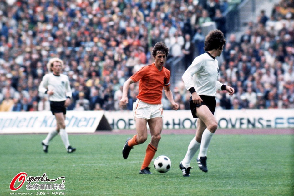 穆勒厄齐尔拉姆施泰因,穆勒厄齐尔克罗斯